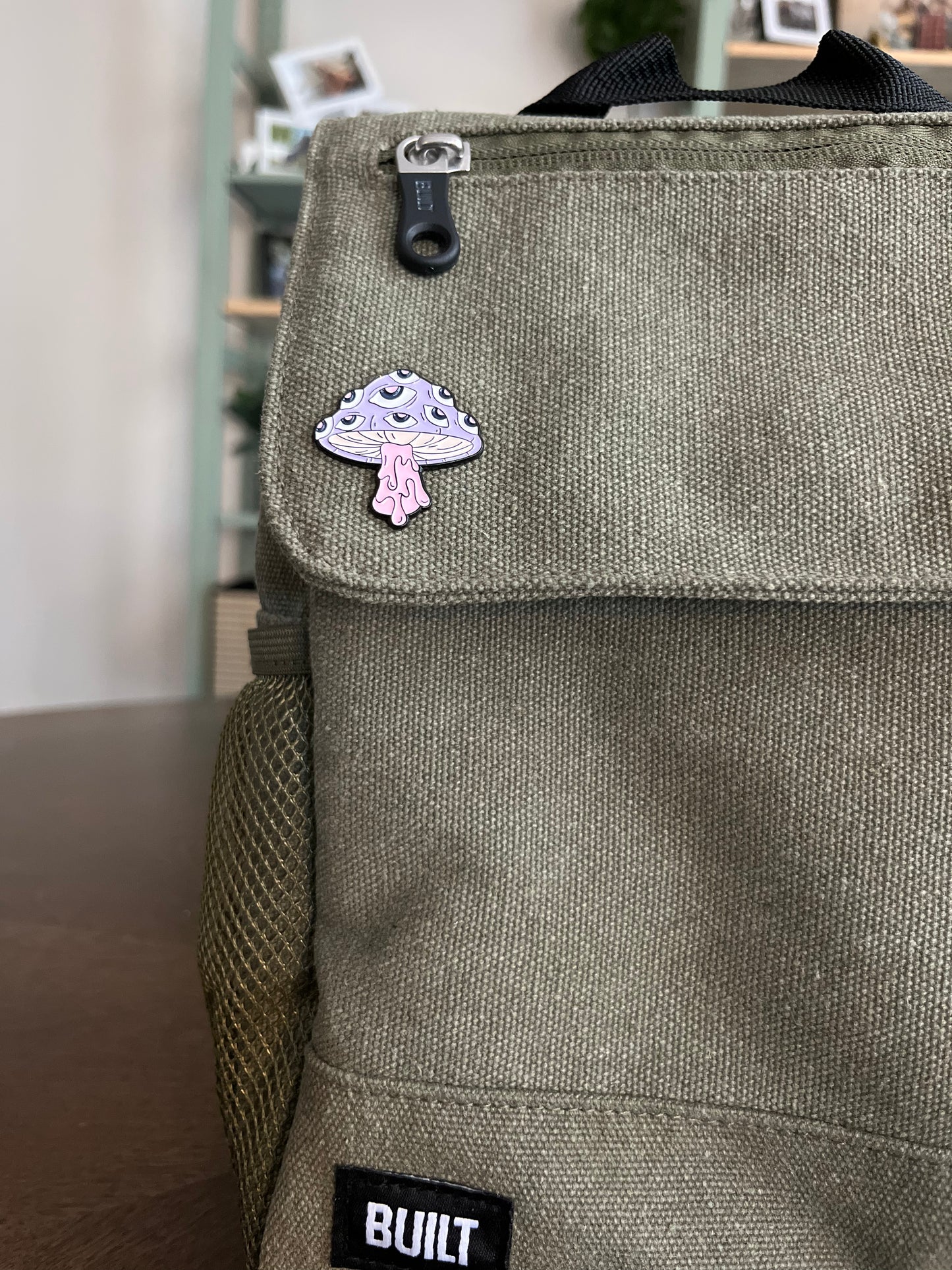 Mushroom Gaze Pin