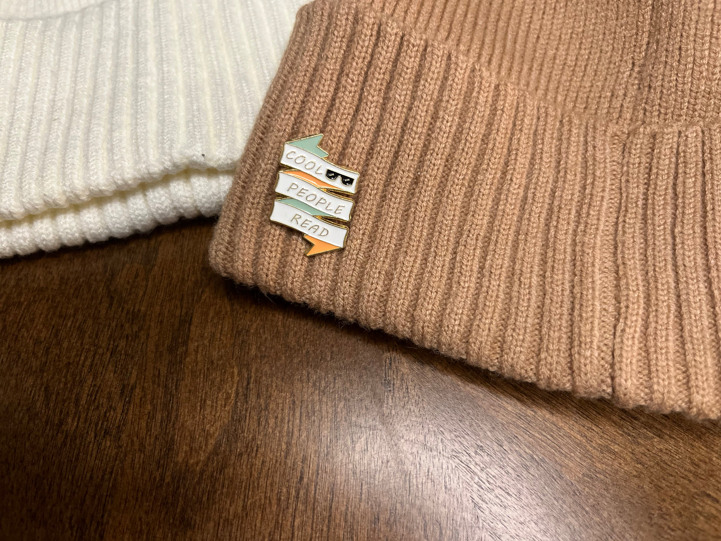 Book Lovers Collection - Cool People Read Pin