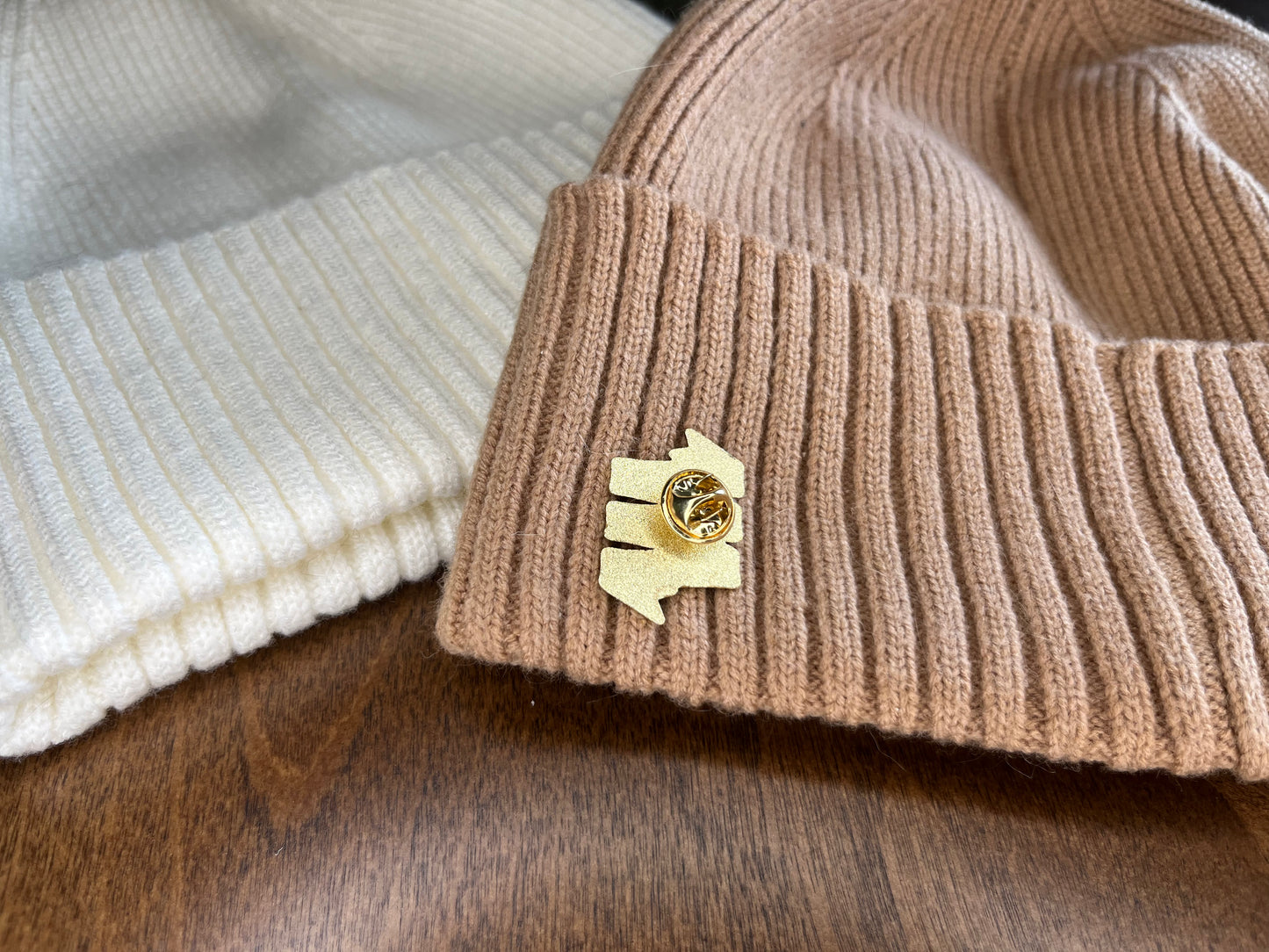 Book Lovers Collection - Cool People Read Pin